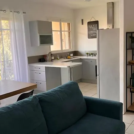 아파트 Spacious Close To Cannes Center